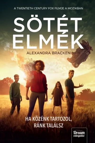 Sötét elmék (filmes borítóval) - keménytáblás Legkelendőbb