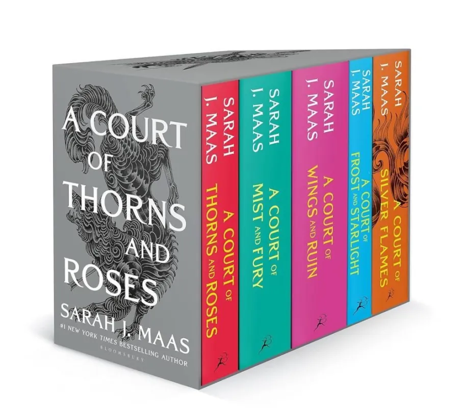 Azonnal elérhető A Court of Thorns and Roses Paperback Box Set